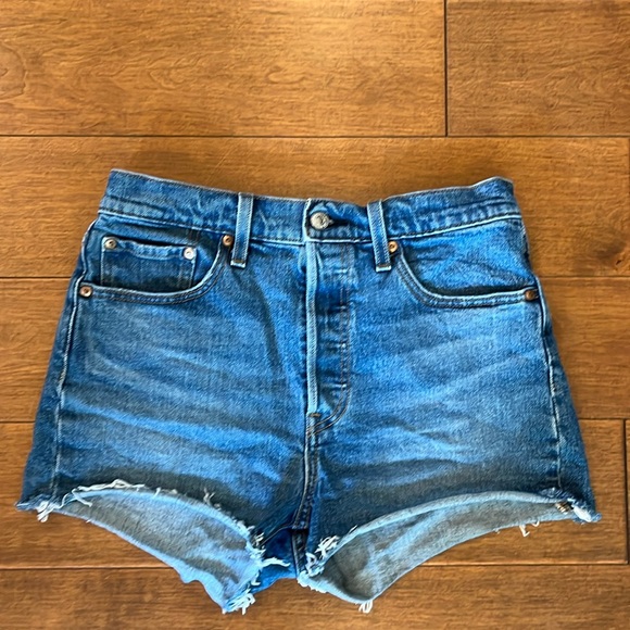 Levi’s Authentic 501 Denim Cut-offs Blue Jeans Shorts Button Fly Size 28 - Picture 1 of 11